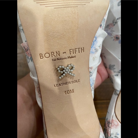 Born on Fifth Floral Bow Antonio Melani - Picture 13 of 14